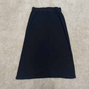 Bobeau Chic Ribbed Black Midi Skirt